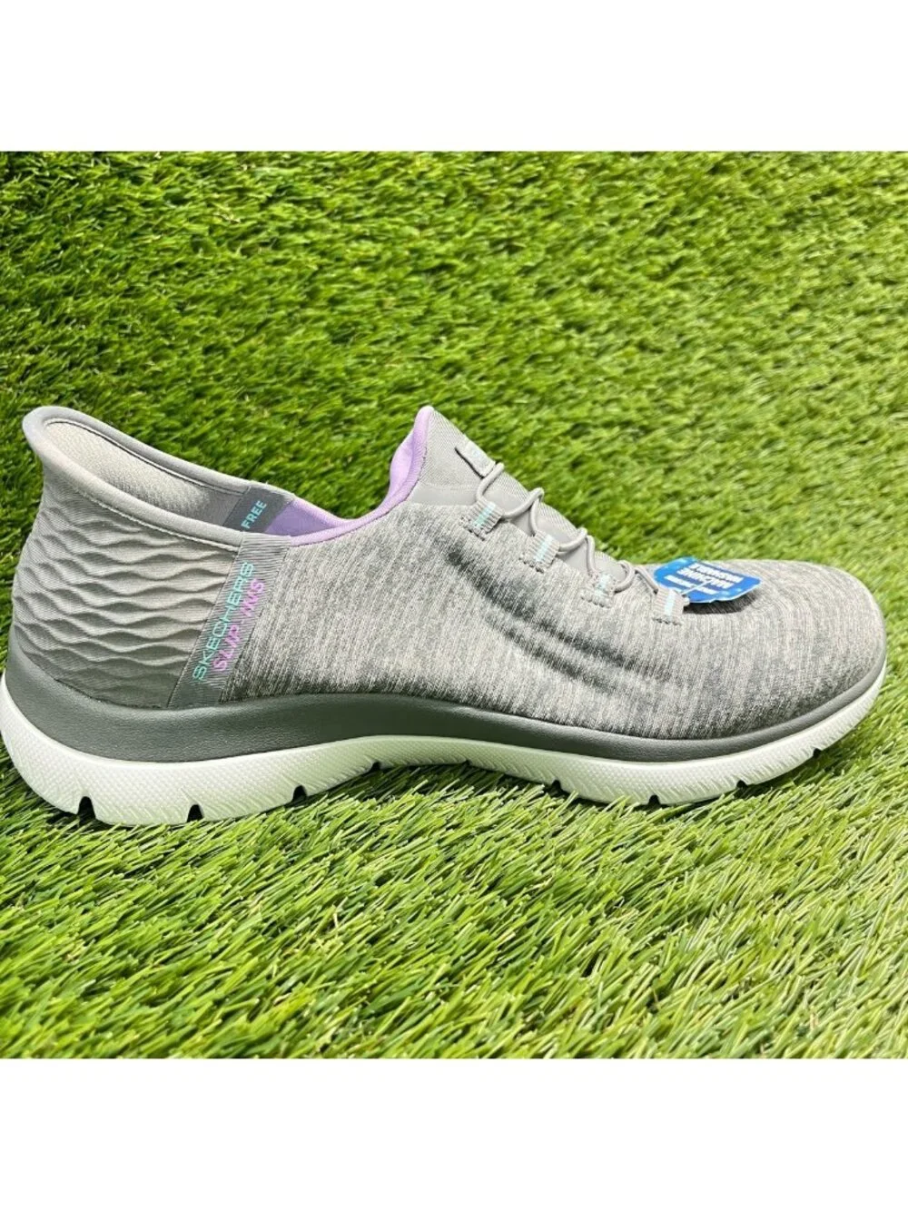 Skechers Summits Dazzling Haze Womens Size 7 Gray White Athletic Shoes Sneakers